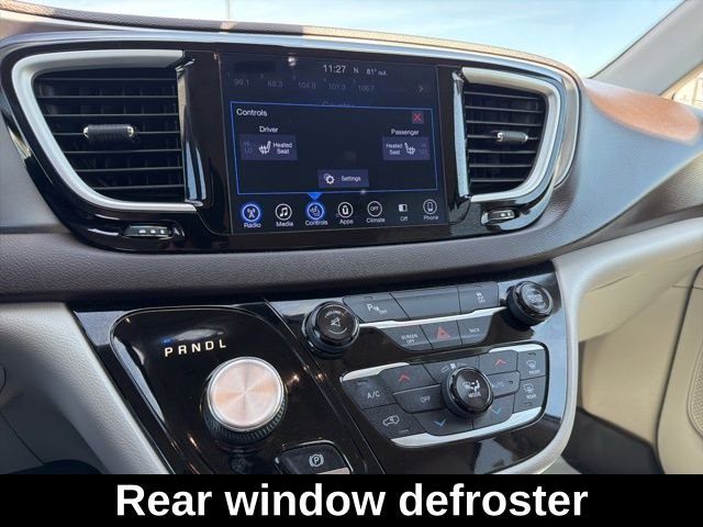 Used 2017 White Chrysler Touring L image 12