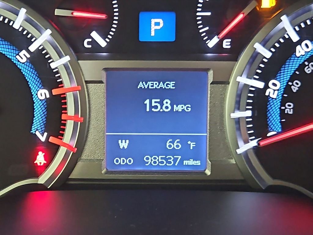 Used 2016 Gray Toyota SR5 image 16