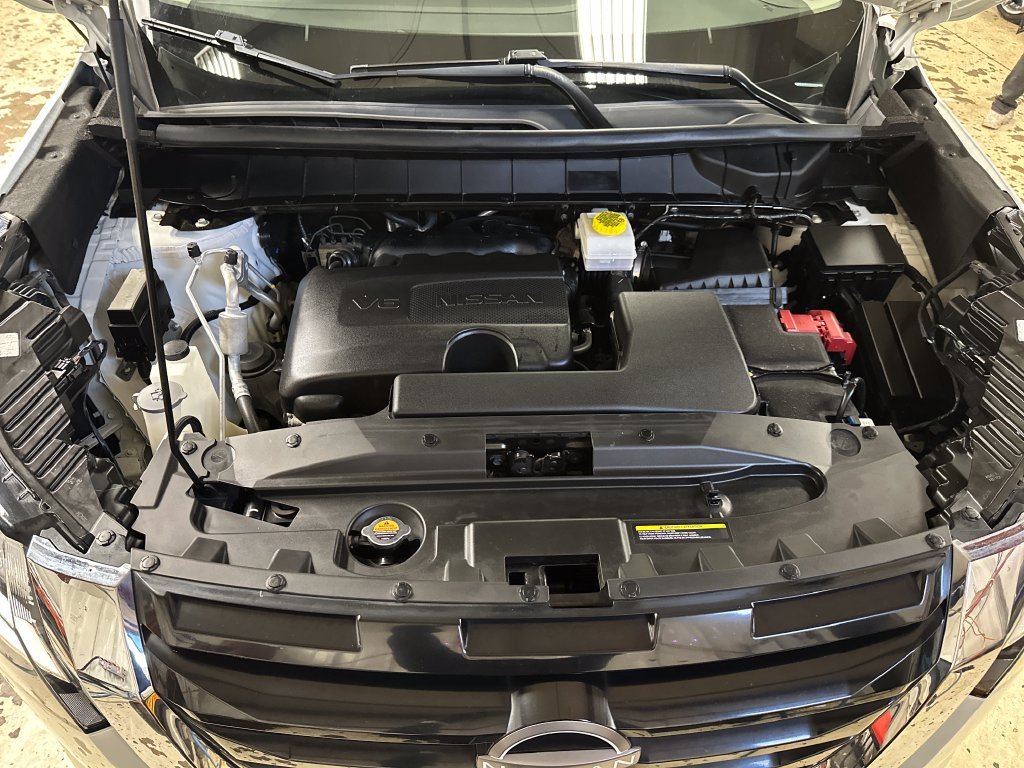 Certified Used 2023 Pearl White Nissan SL image 11