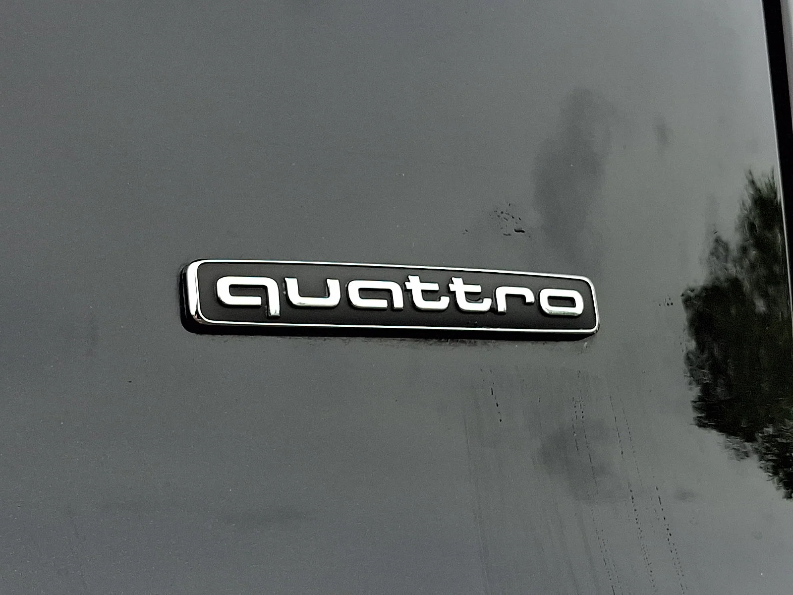 Used 2025 Mythos Black Metallic   0E0e Audi Premium Plus image 29
