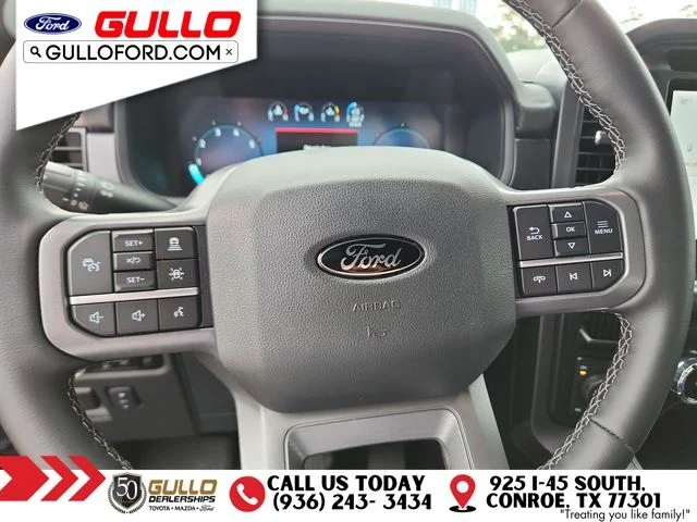 Used 2025 Gray Metallic Ford Lariat image 22