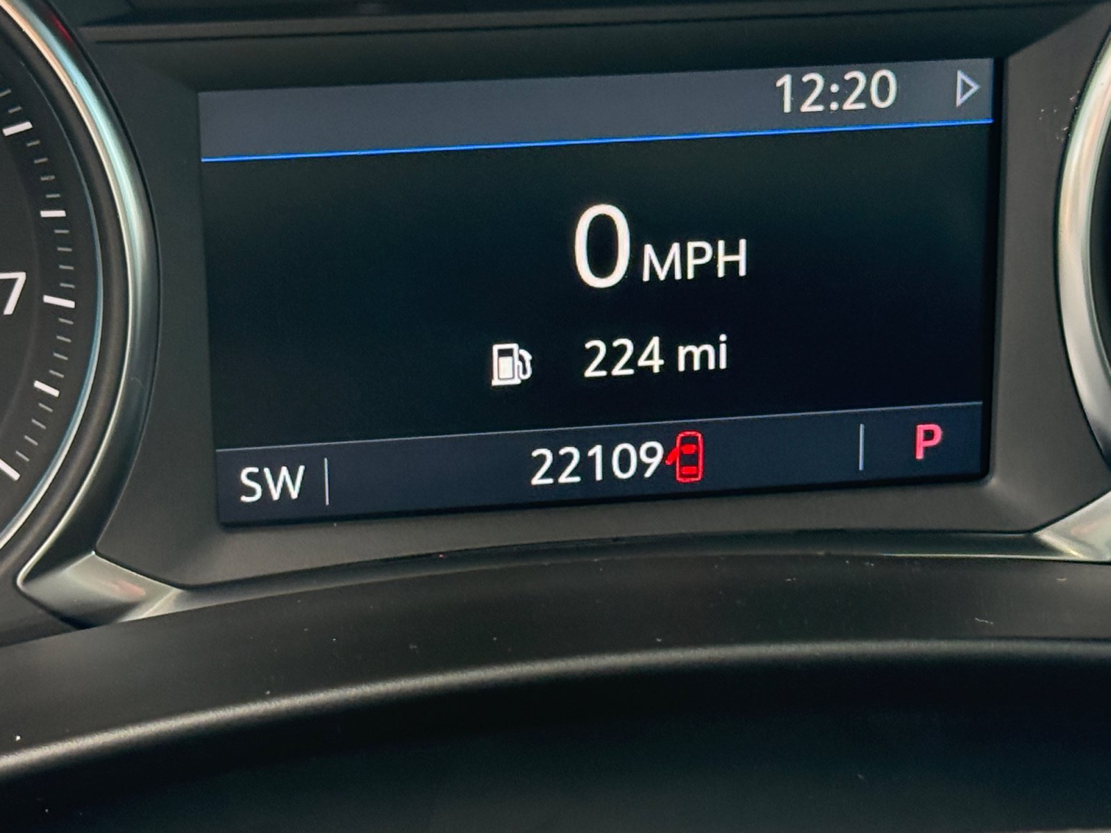 Used 2024 Summit White Chevrolet LT image 2