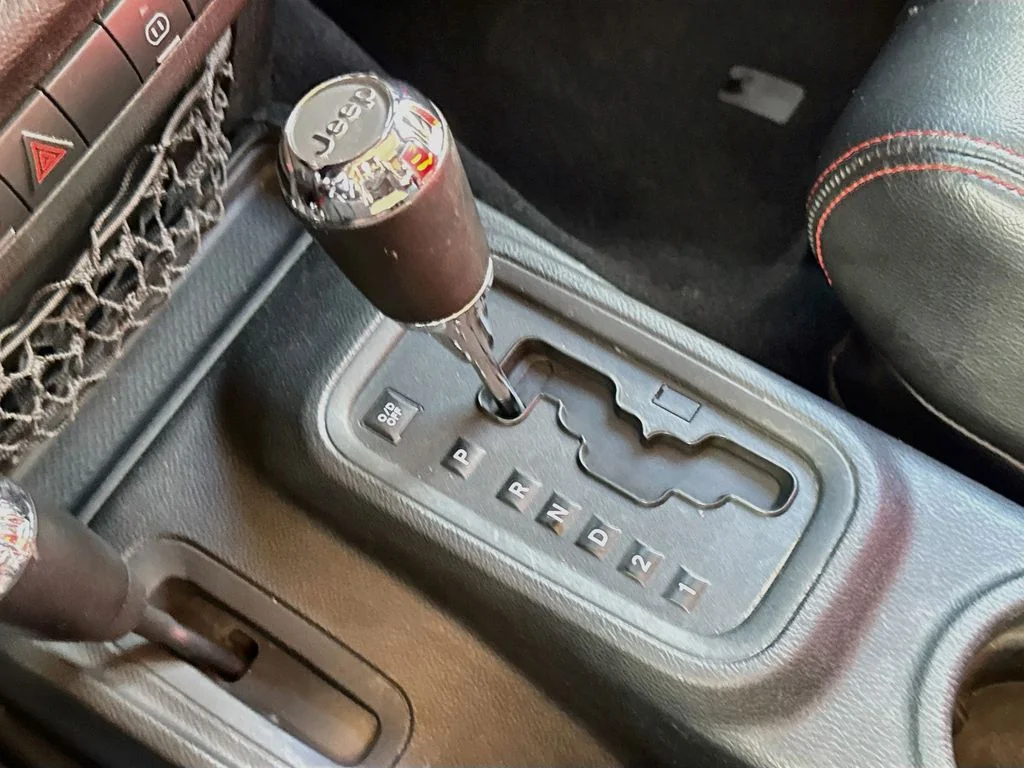 Used 2011 Red Jeep Sahara image 19