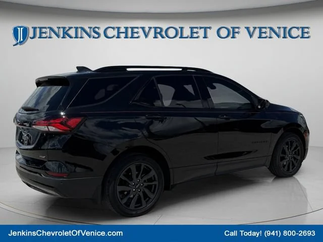 Used 2022 MOSAIC BLACK METALLIC Chevrolet RS image 4