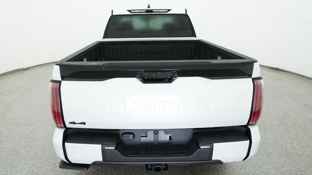 New 2026 Wind Chill Pearl Toyota Platinum image 15