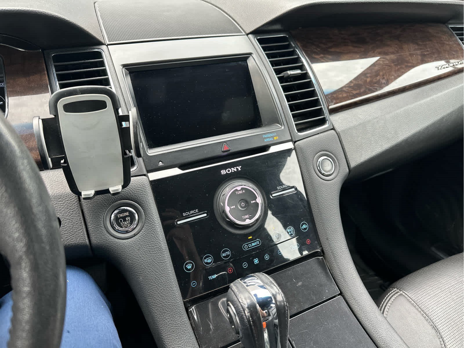 2019 Ford Taurus Limited - Photo 9