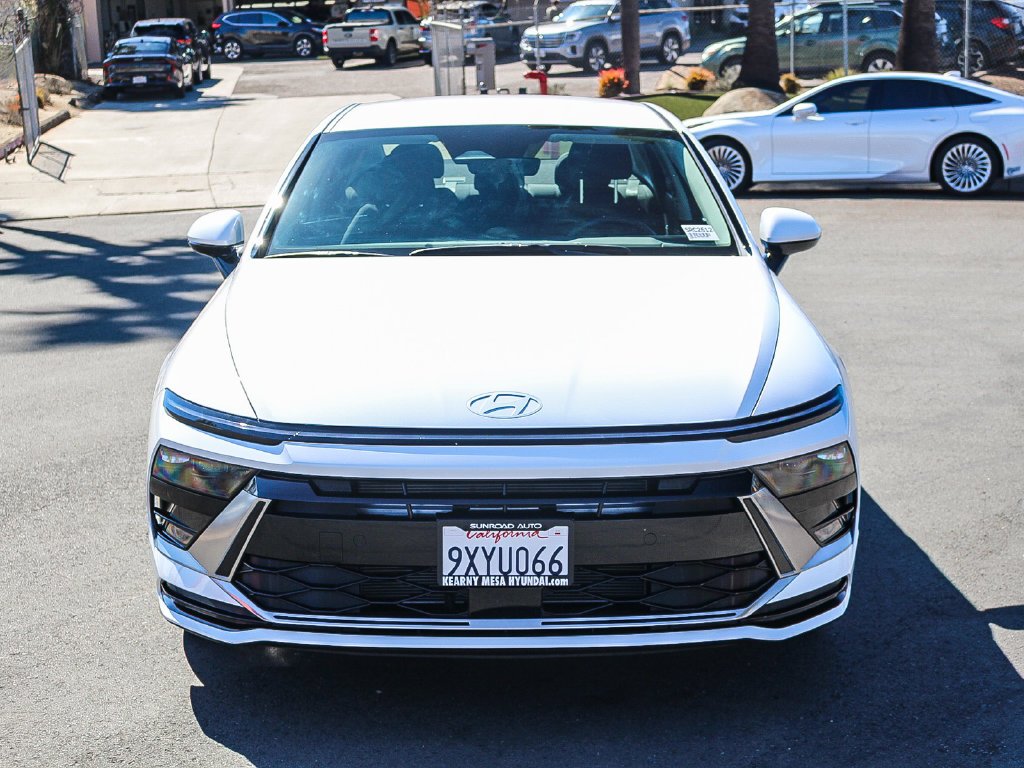 Used 2026 White Hyundai SEL Sport image 2