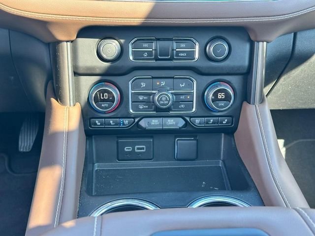 Used 2024 Iridescent Pearl Tricoat Chevrolet High Country image 16