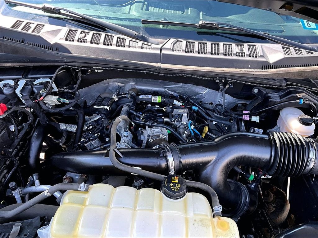 Used 2020 Blue Metallic Ford XL image 35
