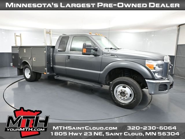 2015 Ford F-350 Super Duty Chassis Cab XLT