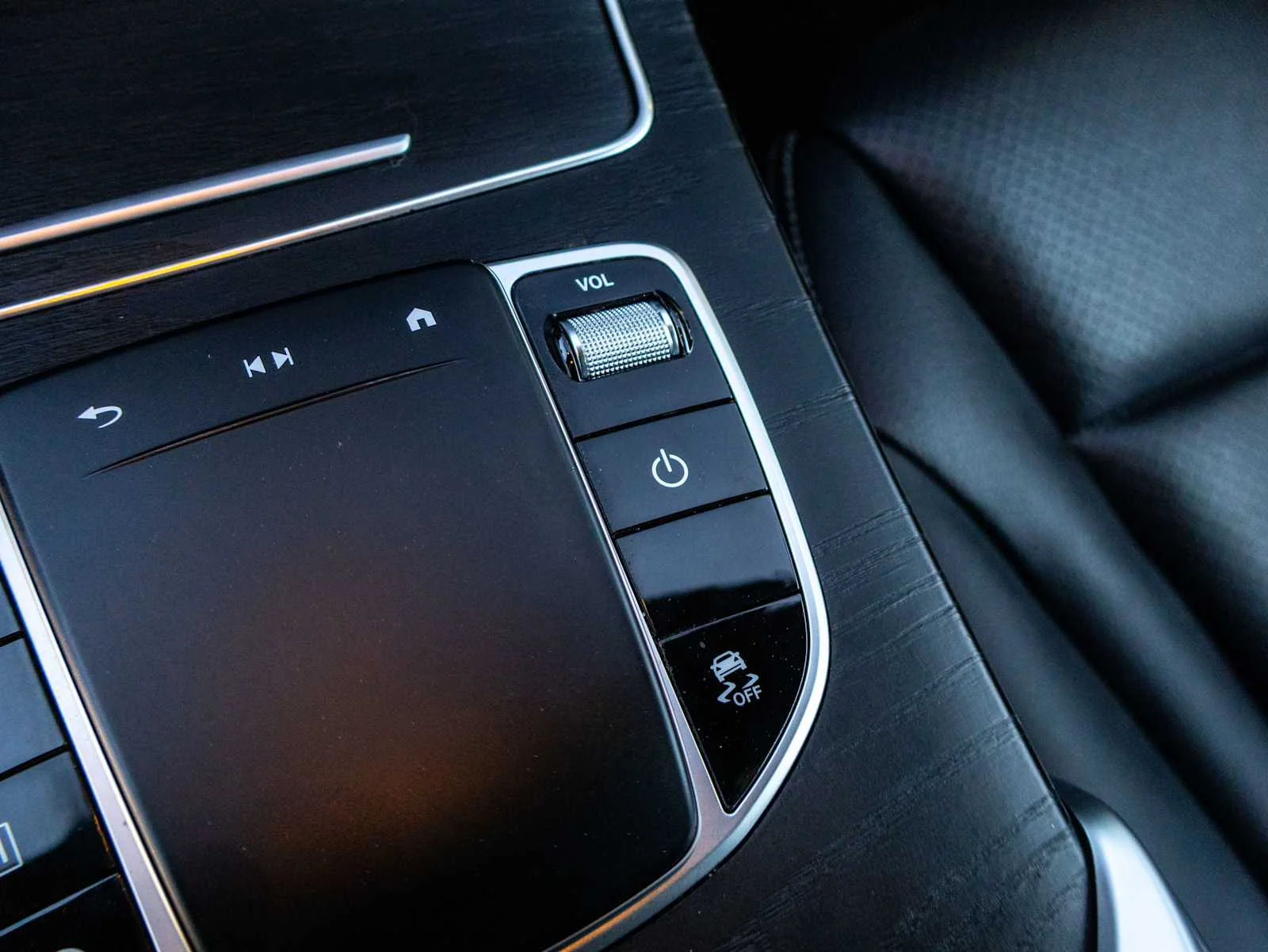 Used 2020  Mercedes-Benz GLC 300 image 27