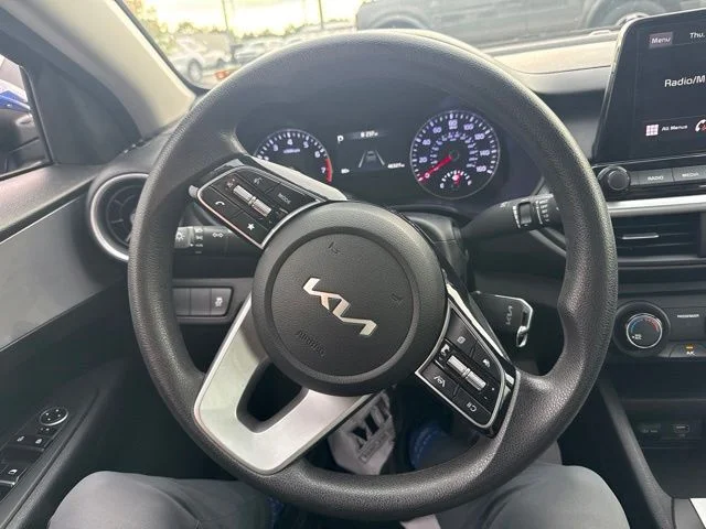 Used 2024 Deep Sea Blue Kia LXS image 13