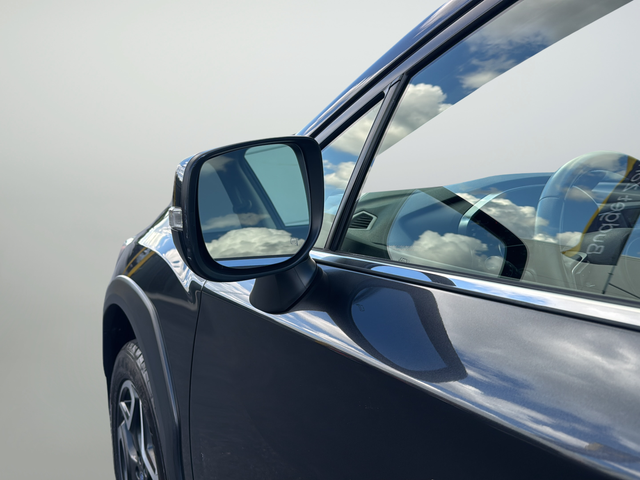 Used 2019 Gray Subaru 2.0i Limited image 37