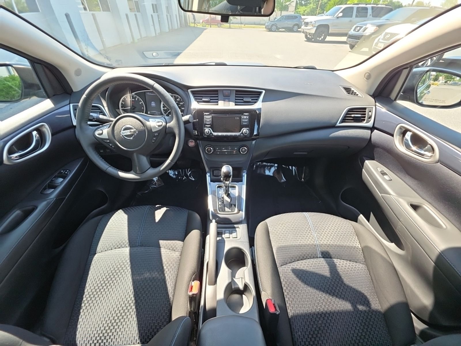 Used 2017 Gray Nissan SR image 18