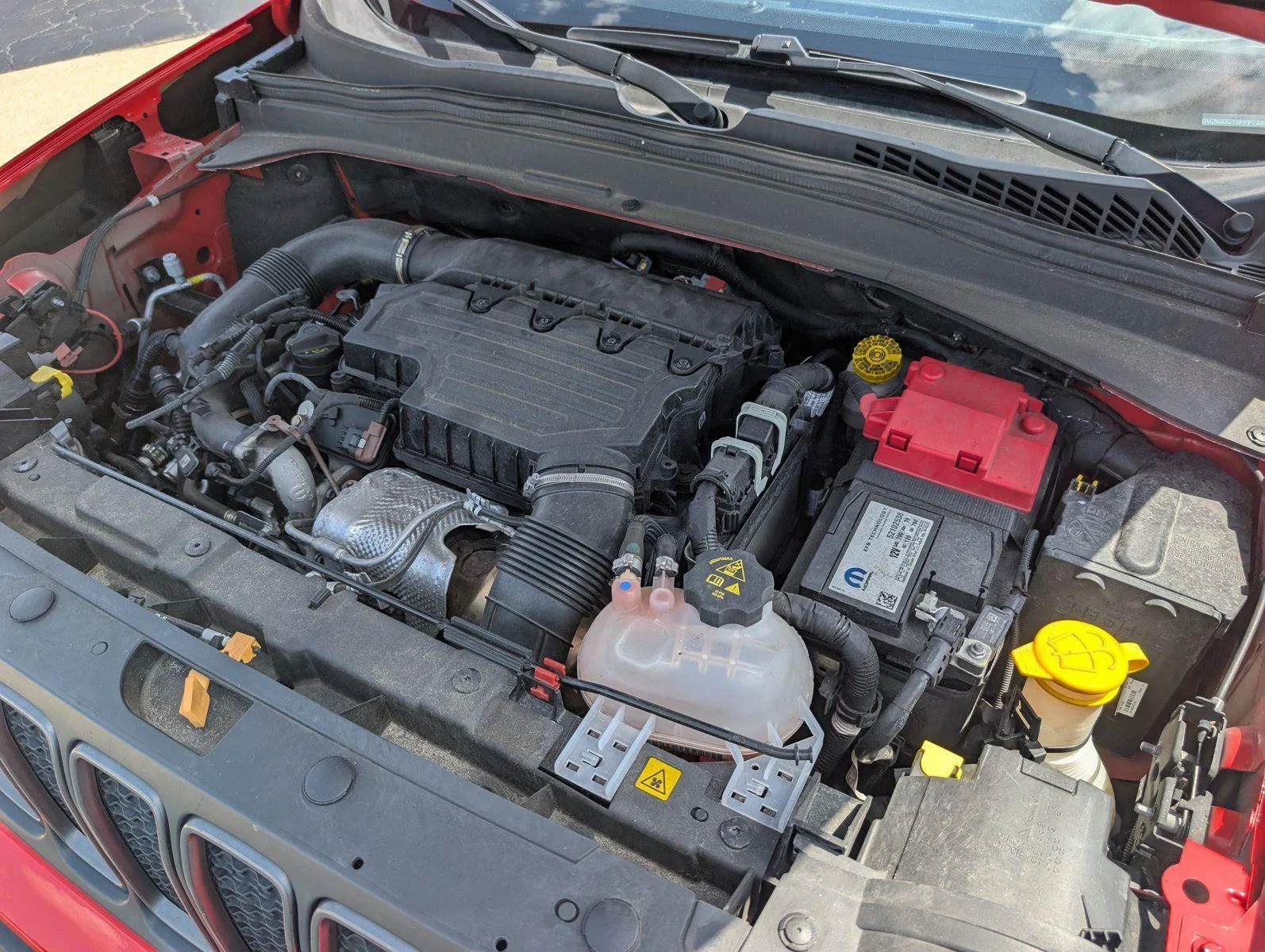 Used 2023 Colorado Red Clearcoat Jeep Trailhawk image 38