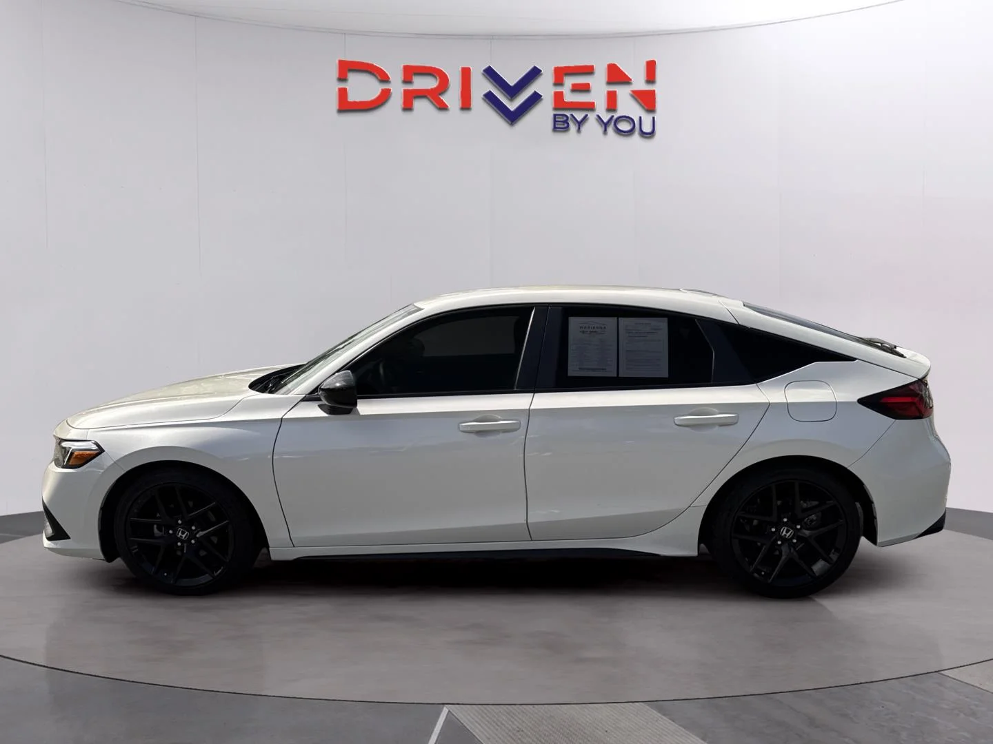 Used 2024 Platinum White Pearl Honda Sport image 2