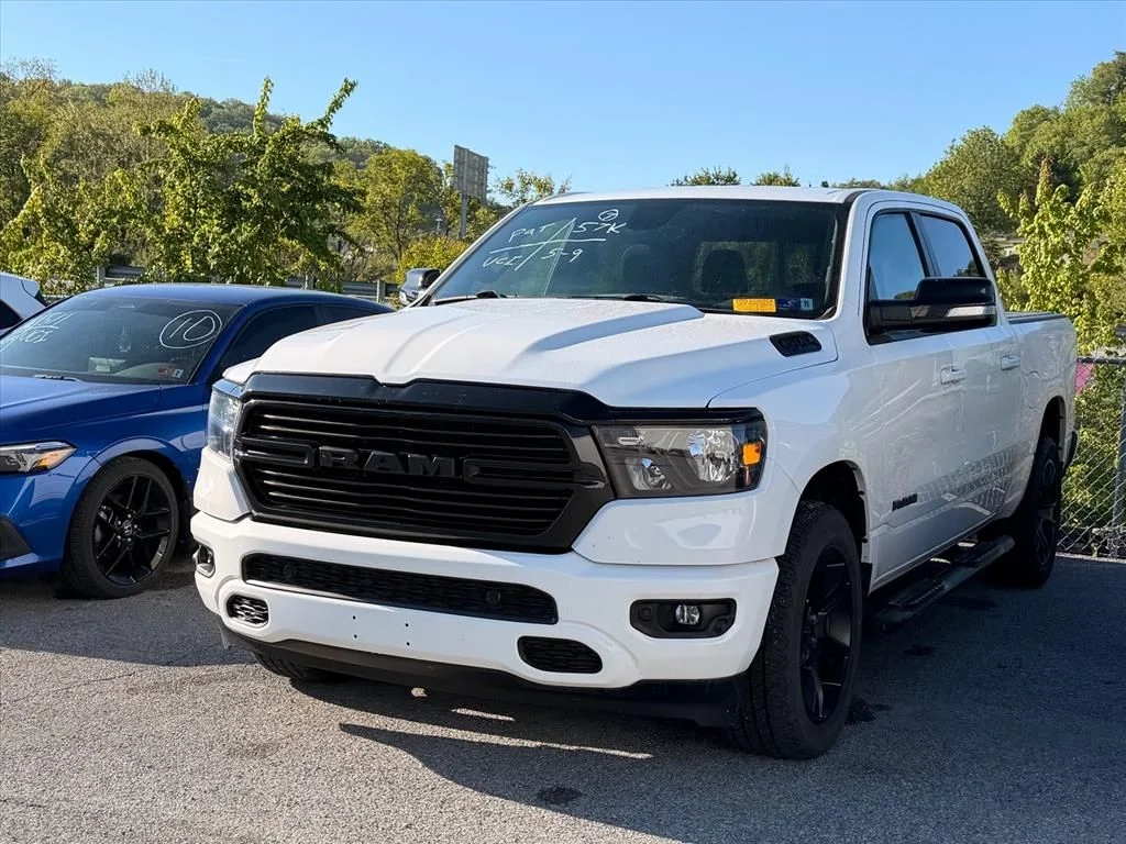 Used 2021 White Ram Big Horn/Lone Star image 2