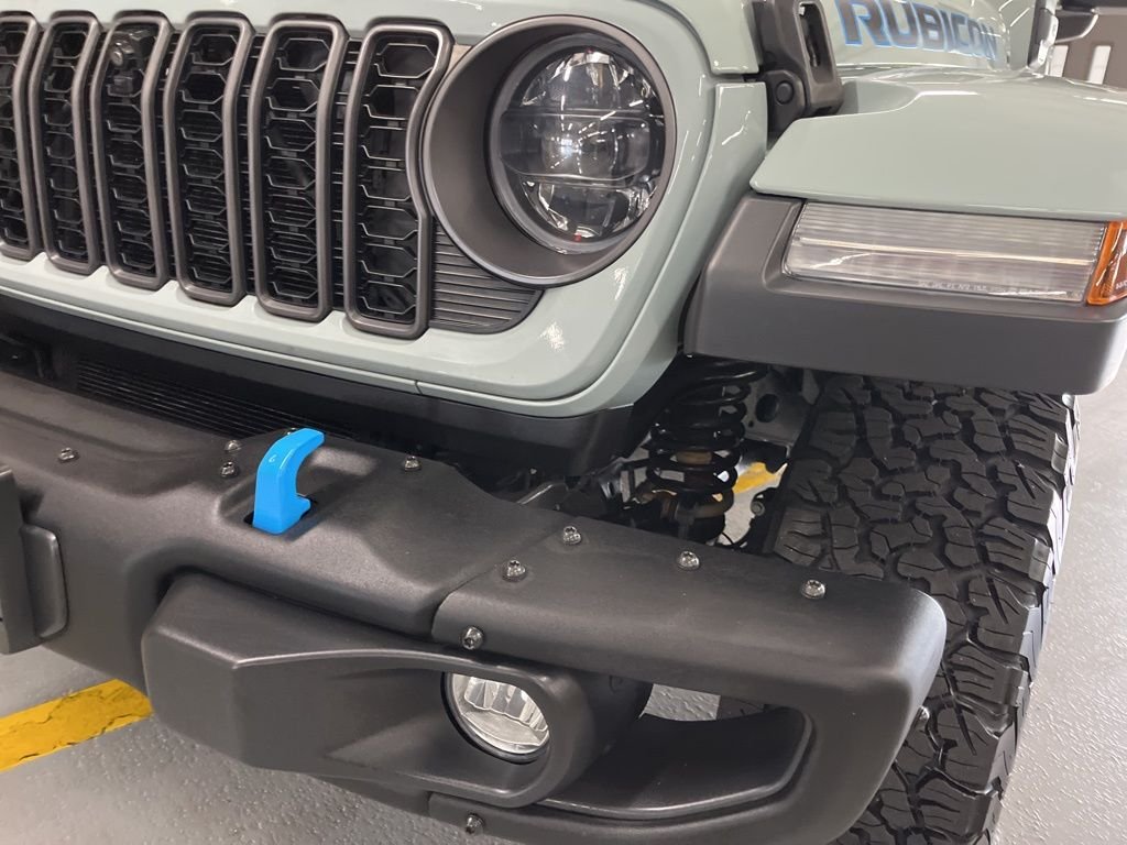 Used 2024 Earl Clearcoat Jeep Rubicon 4xe image 10