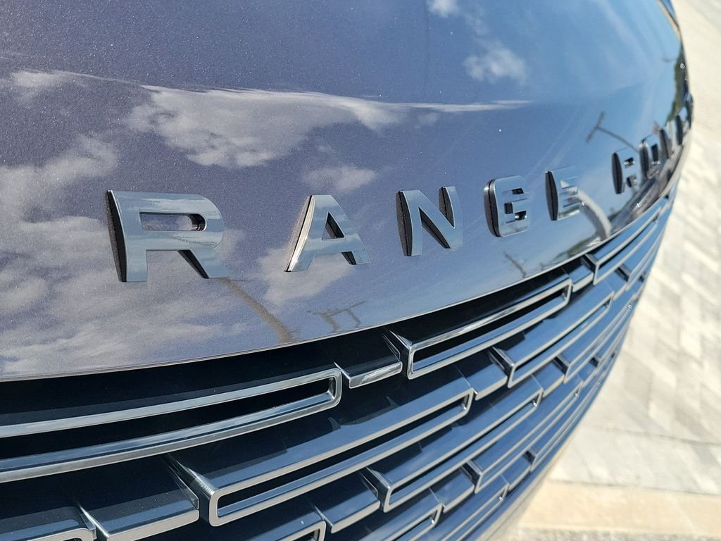 New 2026 Charente Grey Land Rover SE image 9