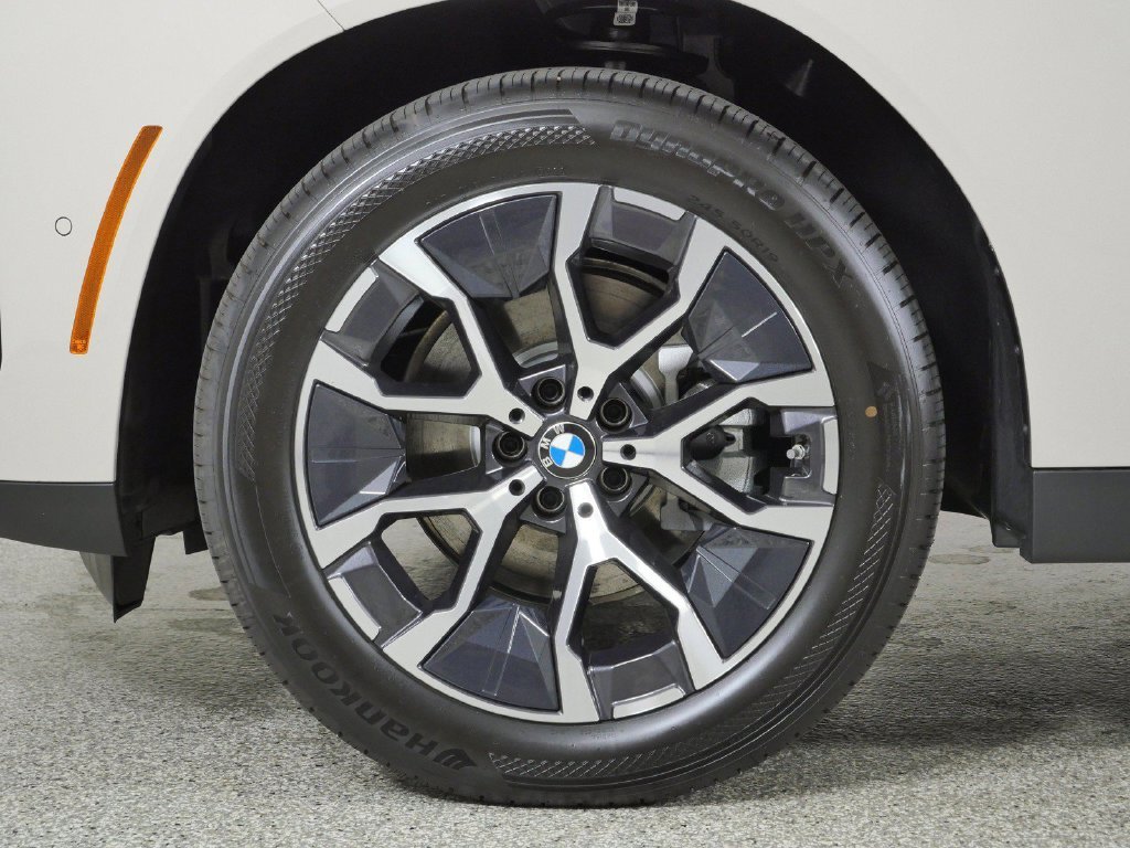 Used 2026 Dune Grey Metallic BMW 30 xDrive image 17