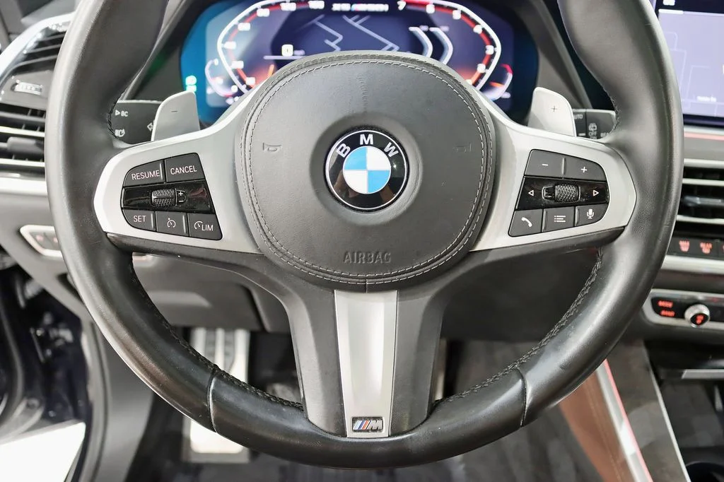 Used 2021 Black BMW M50i image 16