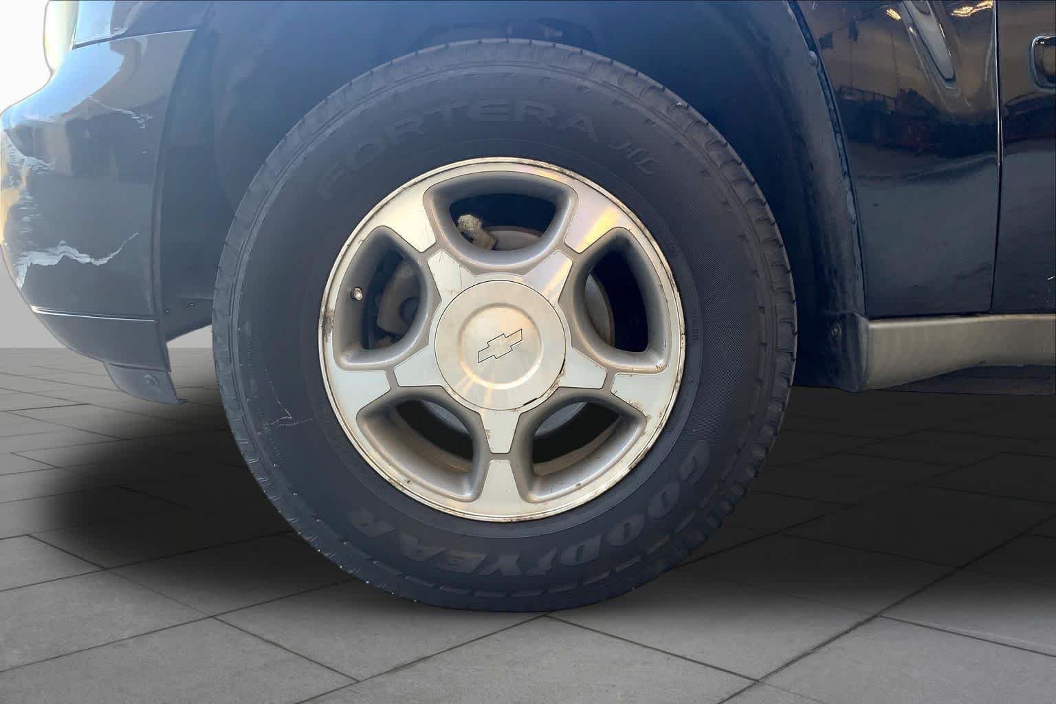 Used 2008 Black Chevrolet LT w/1LT image 10