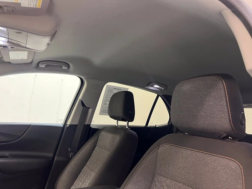 Used 2022 White Chevrolet LT image 16