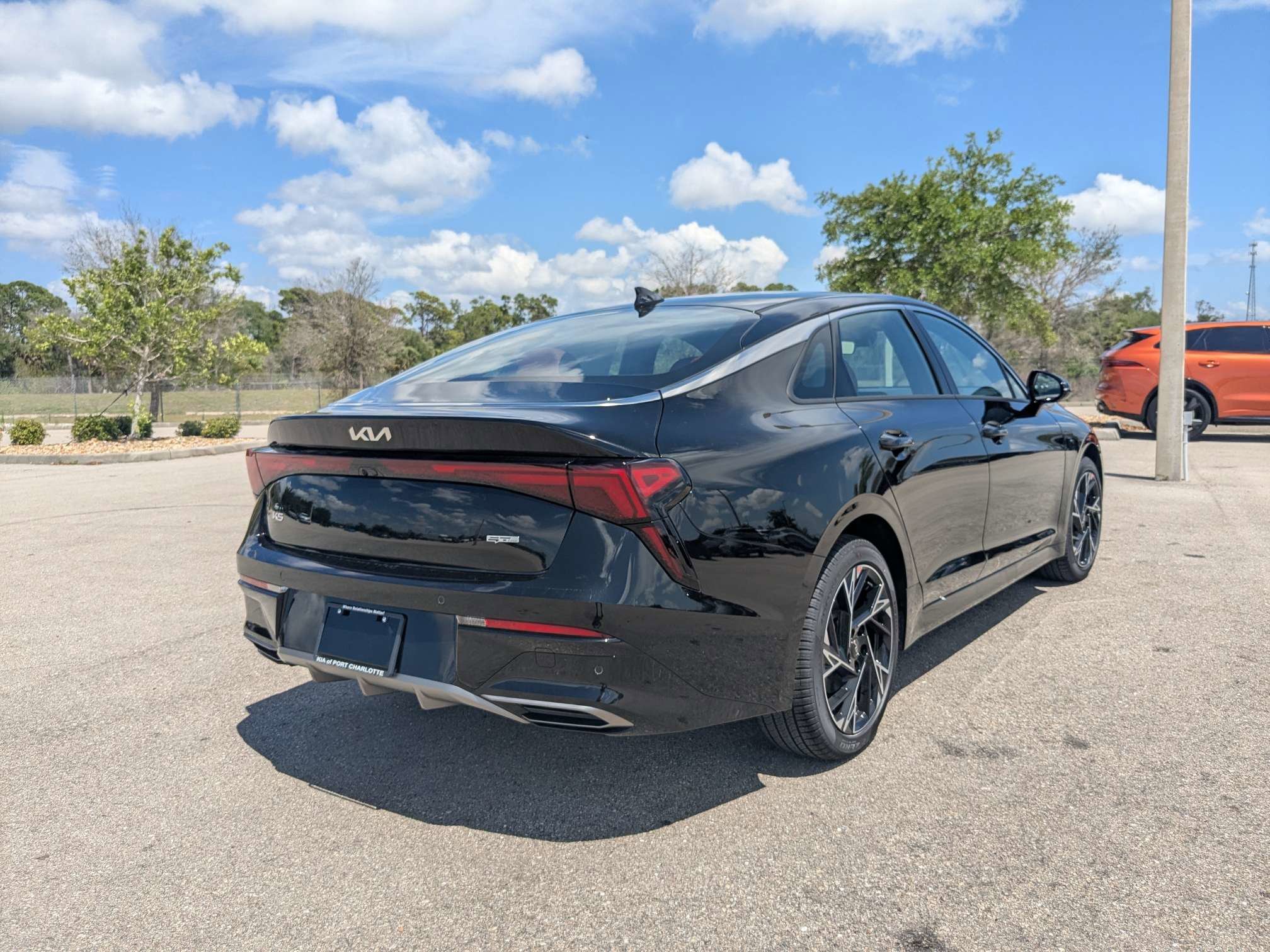 New 2026 Aurora Black Pearl Kia GT-Line FWD image 5