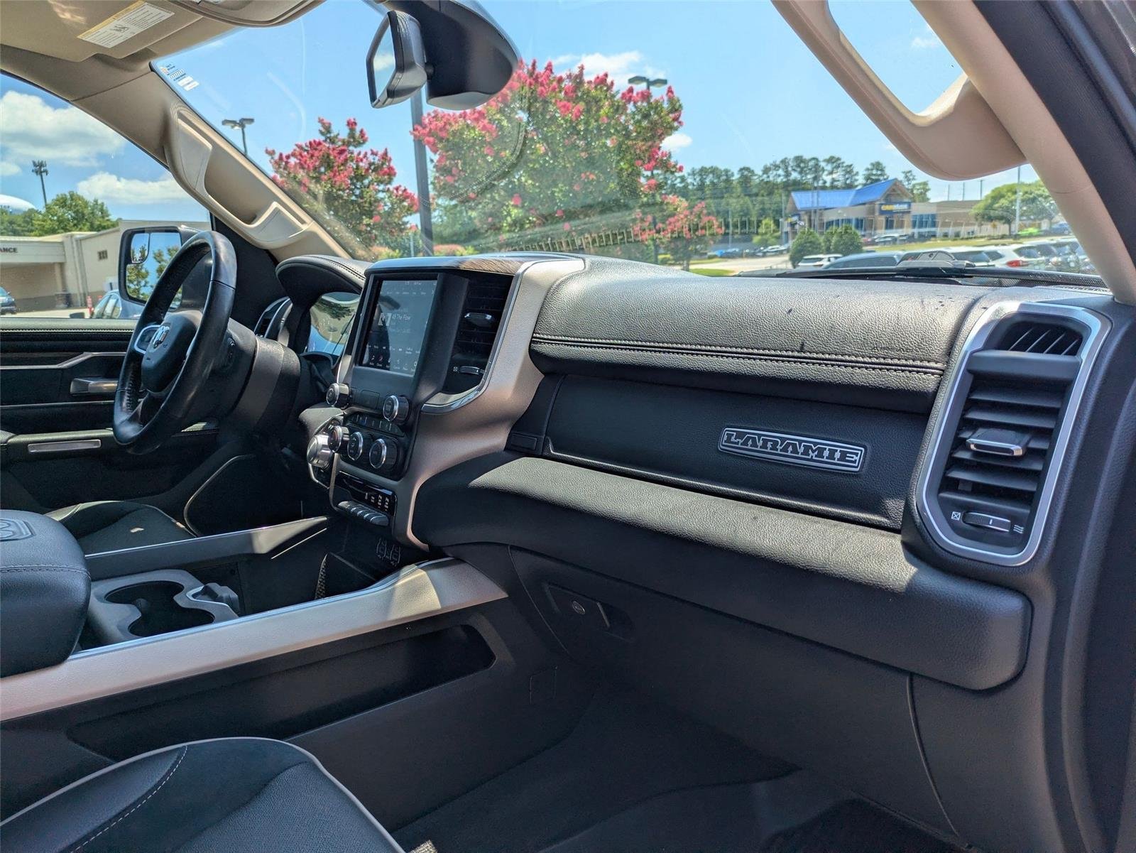 Used 2020 Granite Crystal Metallic Clearcoat Ram Laramie image 35