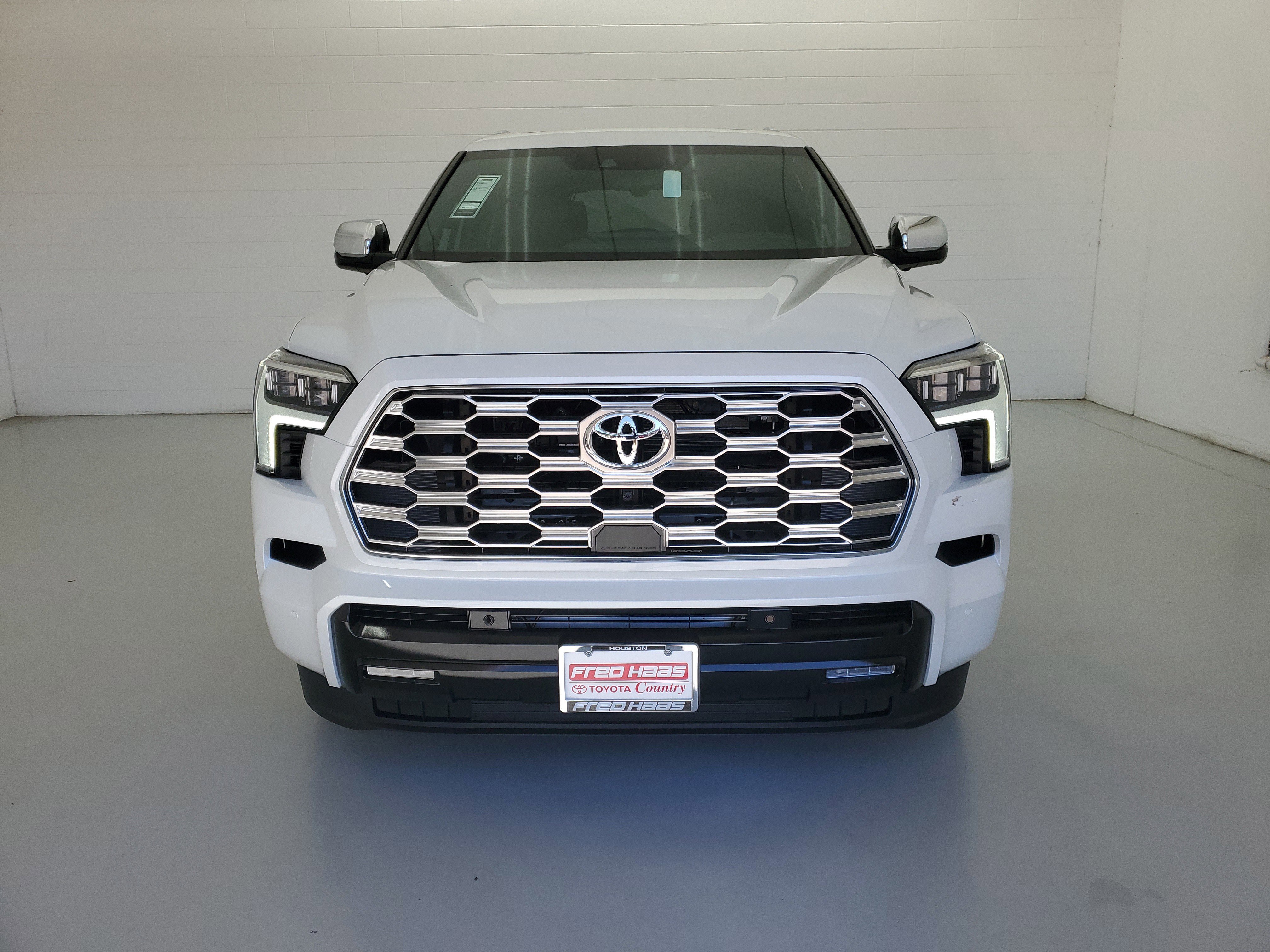 New 2026 Wind Chill Pearl <sup>1</sup> Toyota  1794 Edition image 3