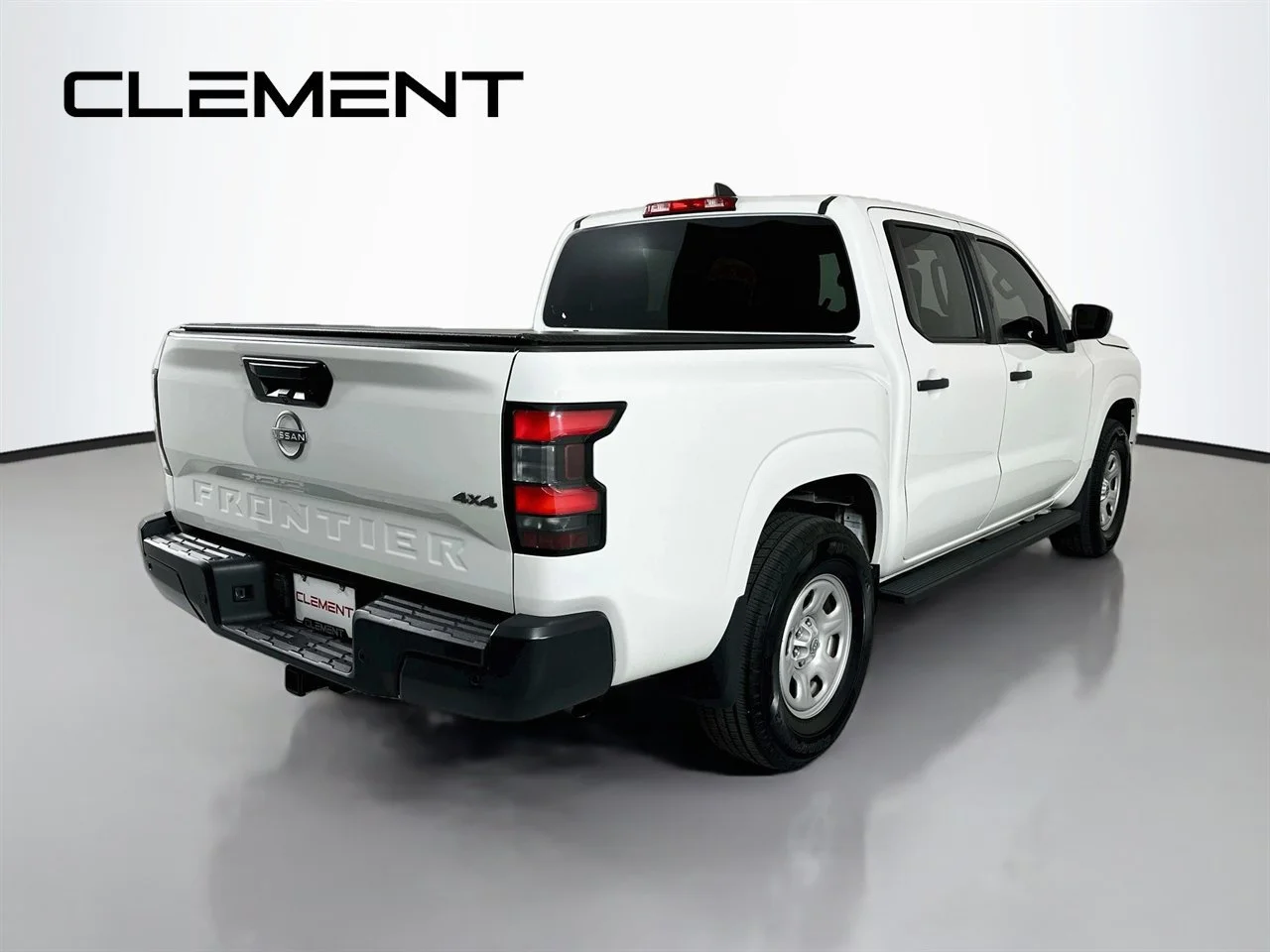 Certified Used 2022 Glacier White Nissan S image 7