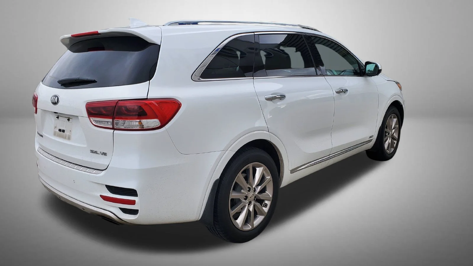 Used 2017 White Kia SX Limited image 3