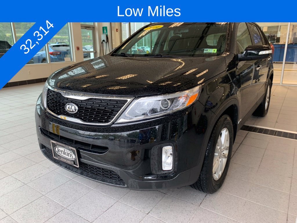Used 2014 Kia Sorento LX with VIN 5XYKTCA66EG522458 for sale in Bridgeport, WV