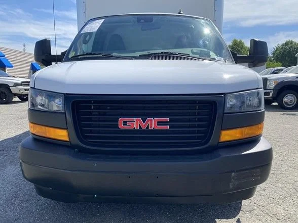 Used 2024 White GMC Work Van image 38