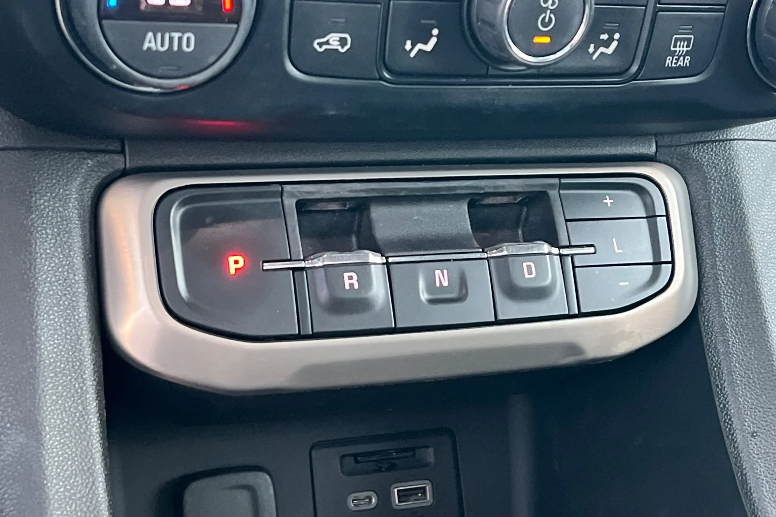Used 2021 Gray GMC Denali image 22