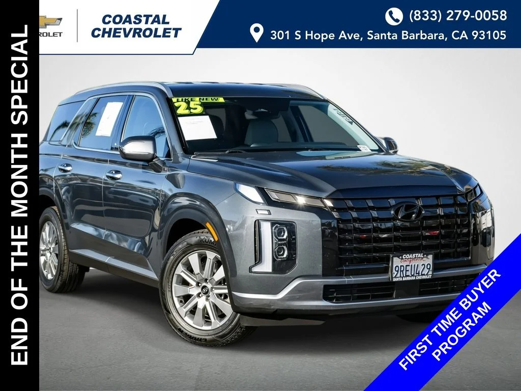 Used 2025 Gray Hyundai SEL image 1