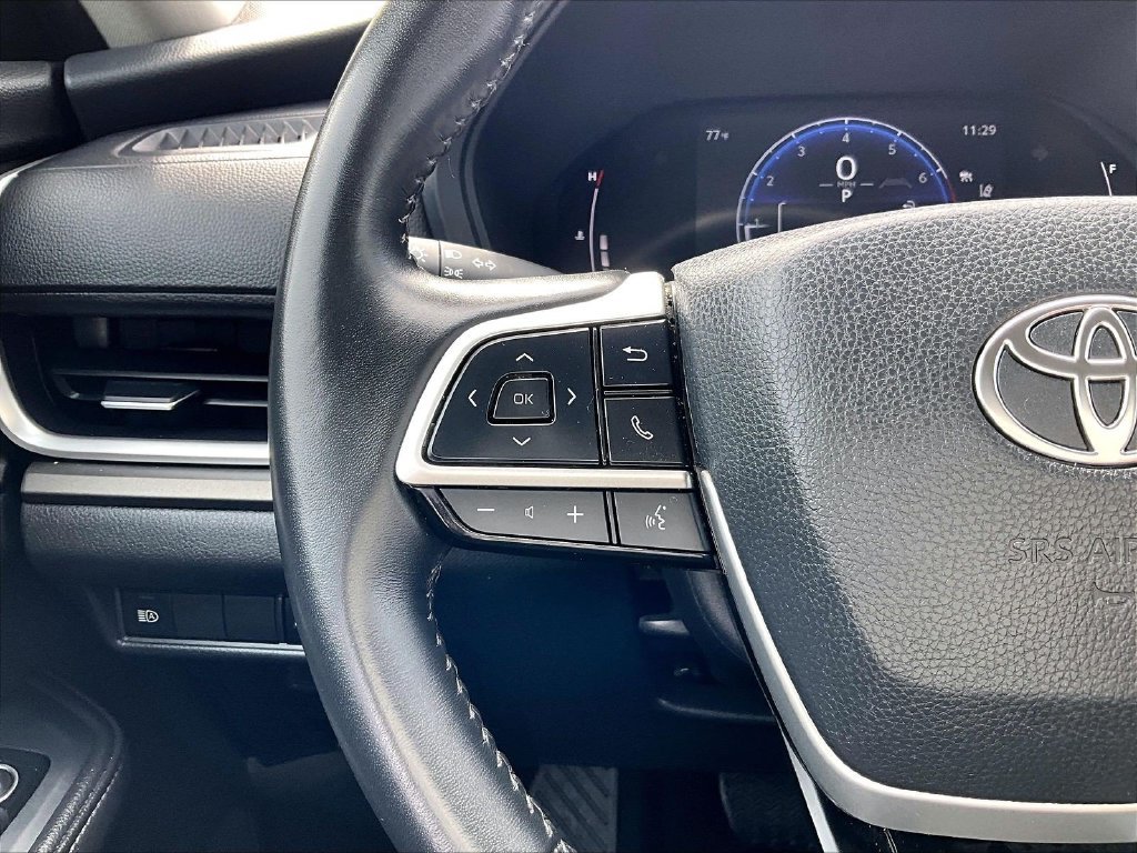 Used 2025 White Toyota XLE image 24
