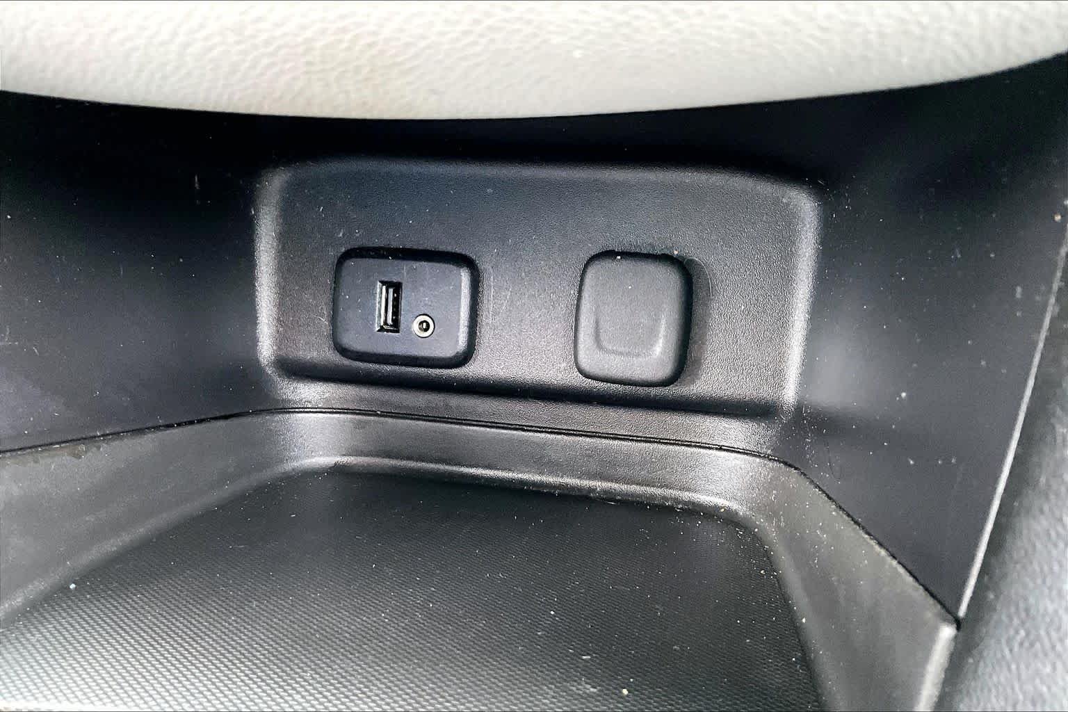 Used 2018 Silver Ice Metallic Chevrolet LS image 35