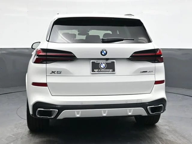Used 2026 White BMW xDrive40i image 6