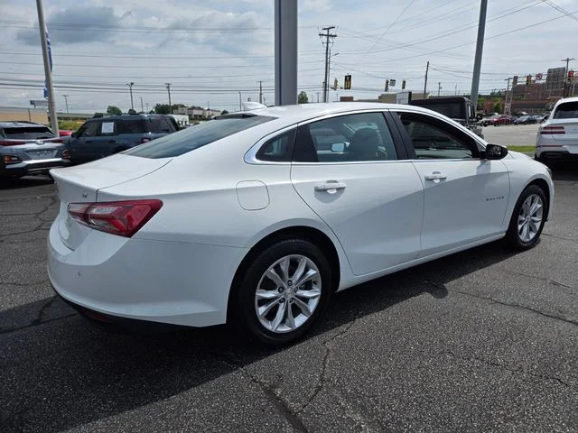 Used 2022 White Chevrolet LT image 8