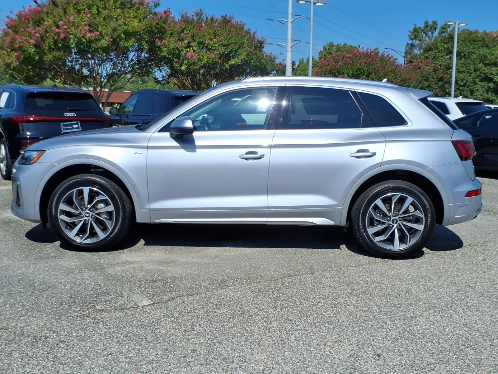 Used 2023 Florett Silver Metallic Audi S line Premium Plus image 3