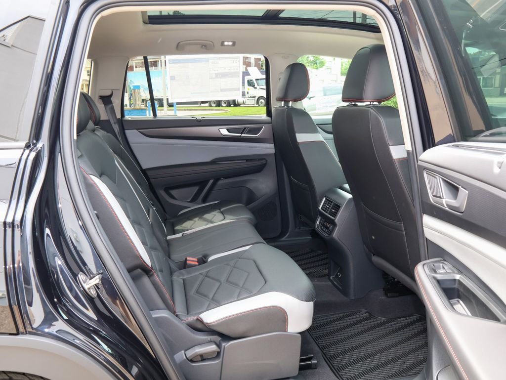New 2026 Black Volkswagen 2.0T Peak Edition image 31