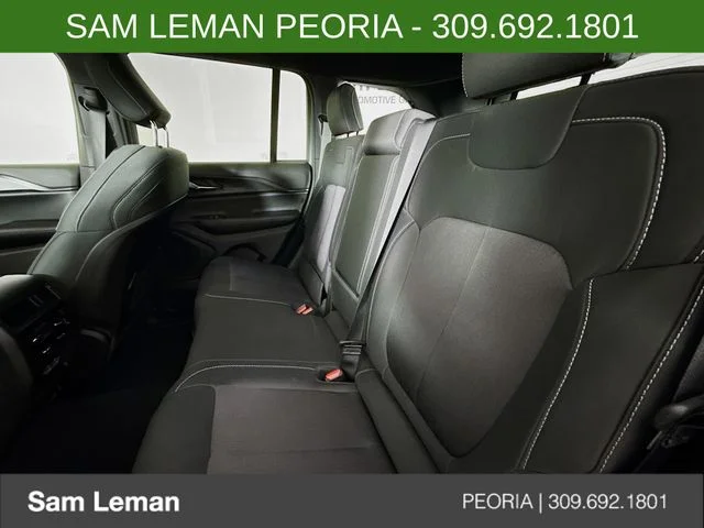 New 2026 White/off-white Jeep Laredo X image 24