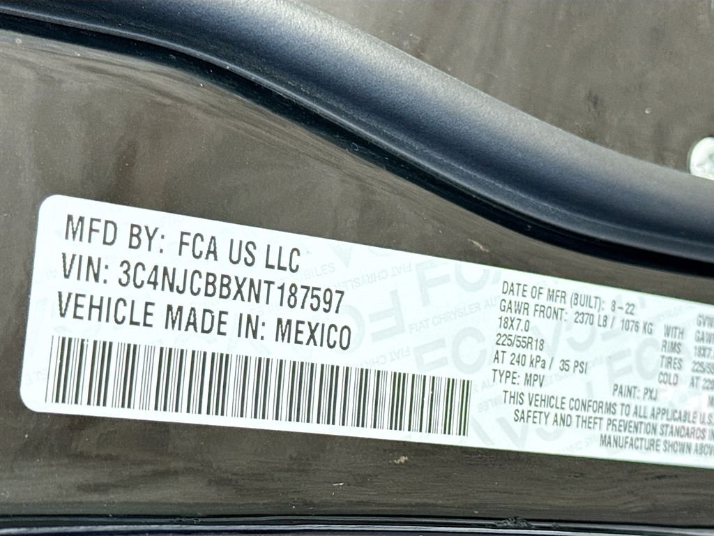 Certified Used 2022 Diamond Black Crystal Pearlcoat Jeep Altitude image 31