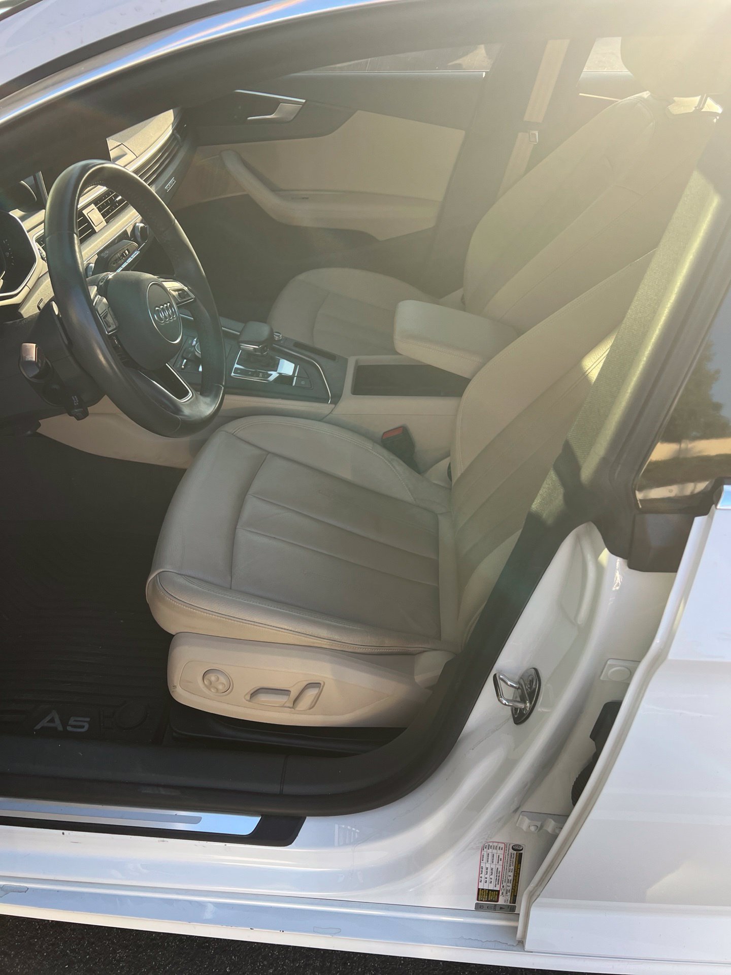 Used 2019 White Audi Premium Plus image 7