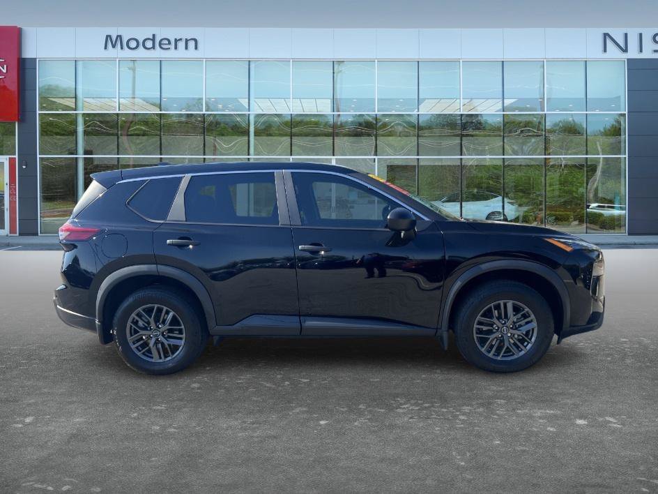 Used 2025 Super Black Nissan S image 4