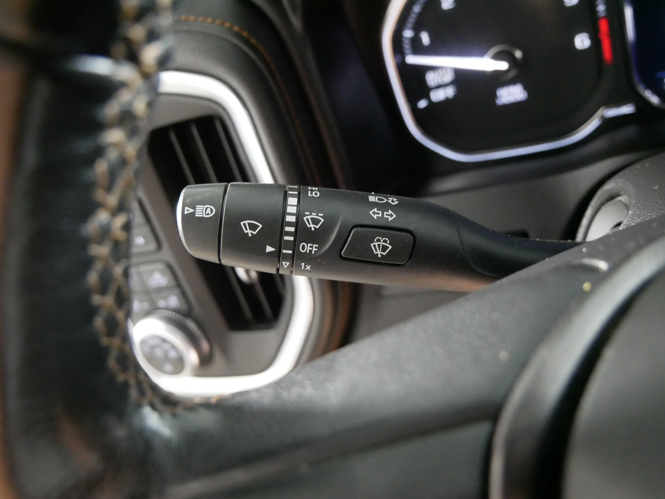 Used 2021 Satin Steel Metallic GMC AT4 image 32