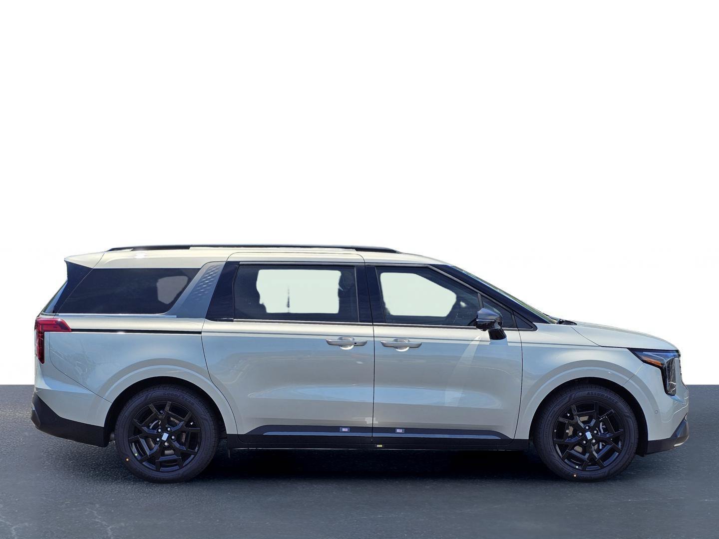 New 2026 Ivory Silver Kia SX image 8