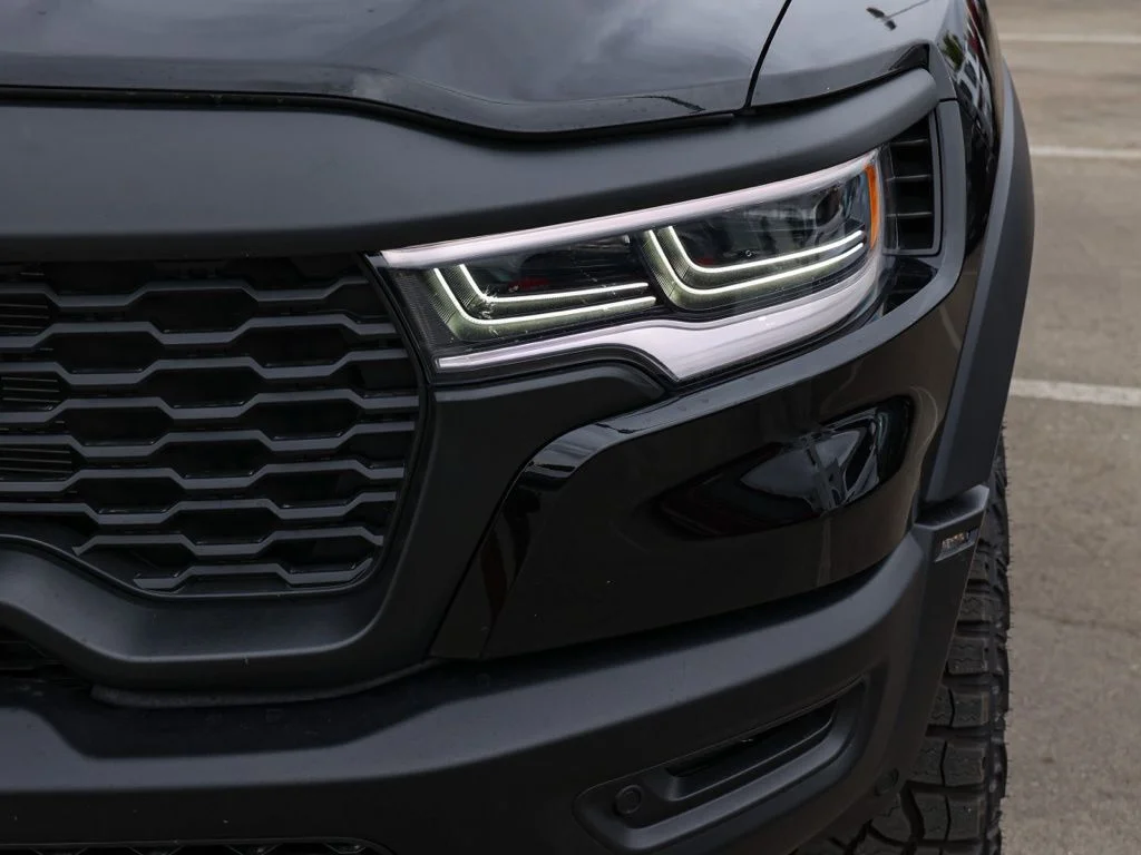 New 2026 Diamond Black Crystal Pearl-Coat Exterior Paint RAM RHO image 9