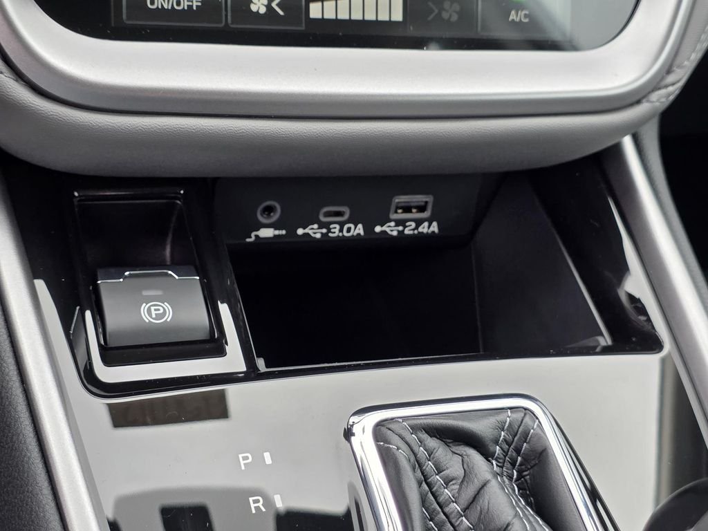 2025 Subaru Legacy Premium - Photo 18